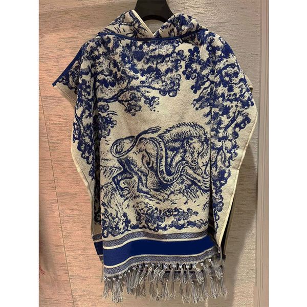 

2022 designer women's cape runway women knitted loose animal pattern tassels sweaters coat luxury ladies autumn winter hooded pullover, Black