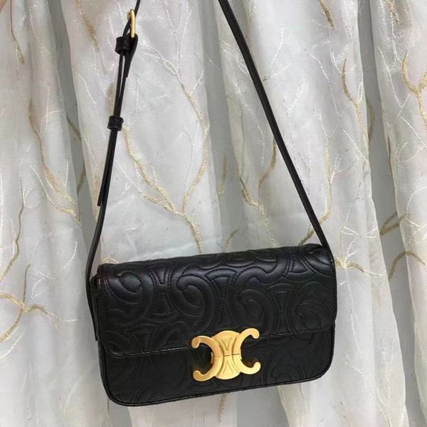 

2023 one-shoulder messenger bag new women's fashion designer trendy high-value armpit bag all-match baguette bag