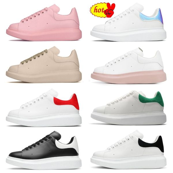 

2023 boots casual shoes designer oversizeds white black casual shoes classic suede velvet leather lace up women womens flats platform oversi