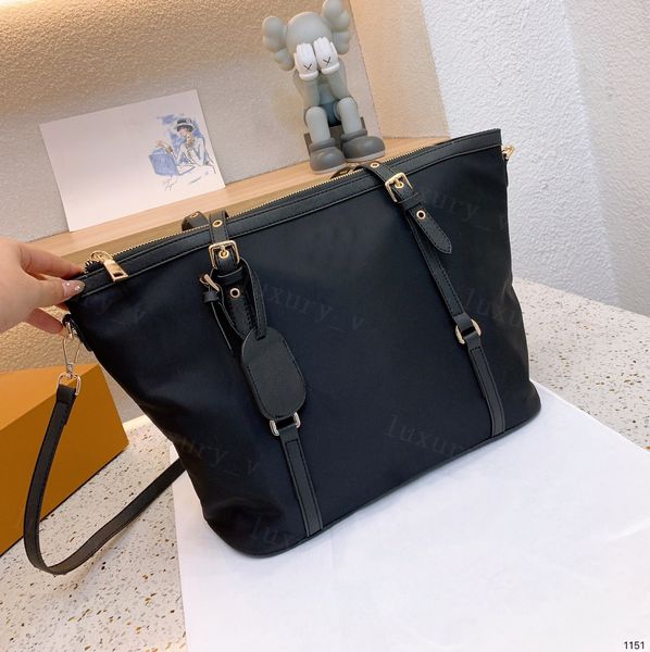 

designer nylon totes women shopping bags fashion waterproof recycled handbags ladies luxury messenger bag large capacity casual totes