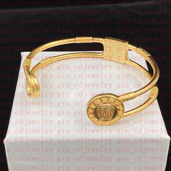 

fashion designer necklace v letter open bracelet banshee medusa head 18k gold plated birthday festive engagement gift 22, Black