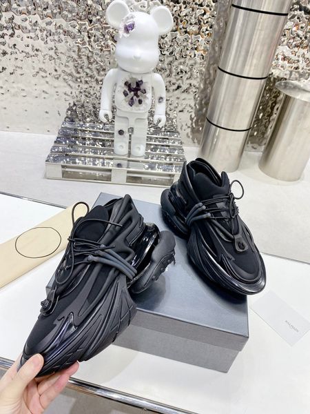 

chunky shoes running shoe designer vintage boots feel reflective trim canvas rhyton sneaker beige / luxurys oversize 829, Black