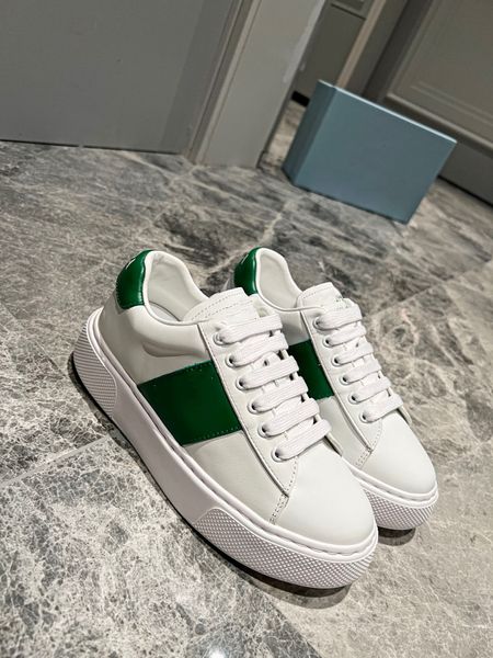 

2023 designer sneaker casual shoes fabric shoe thick bottom trainers fashion for woman 0523, Black