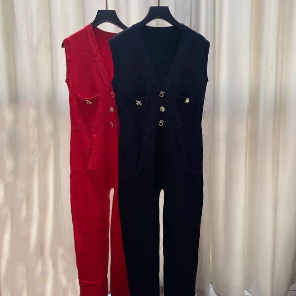 

designer autumn winter 2 color knitting jumpsuit women o-neck buttocks sleeveless sweater overalls jumpsuit, Black;white