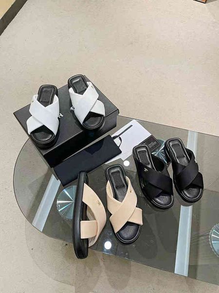 

slippers small fragrance cross bread slippers women wear summer muffin leisure cloud, Black