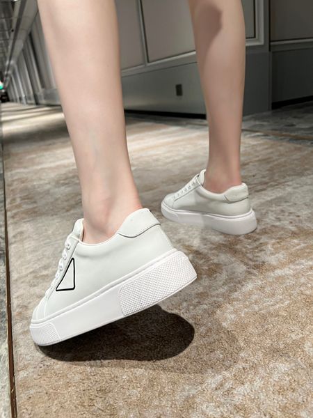 

the new platform shoes designer shoes women's casual shoes leather lace up men's fashion platform oversized sneakers white men&#03, Black