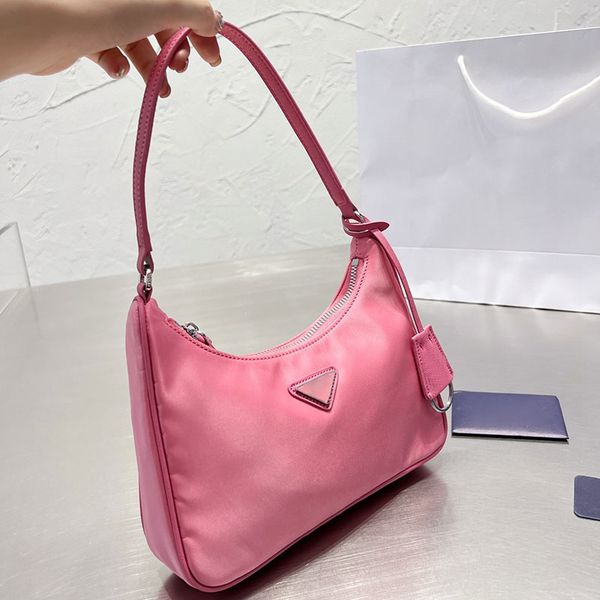 

2022 designer totes women luxury fashion handbag wholesale outdoor casual fashion suitable for all kinds of occasion