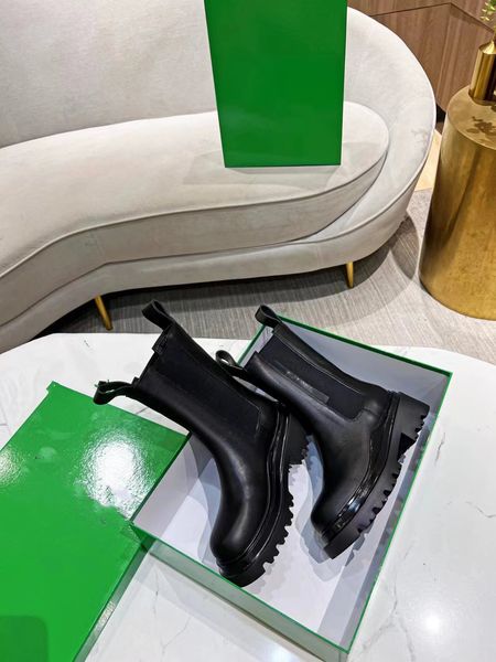 

2022 women designers oversized leather shoes boots ankle martin monolith boot military inspired combat platform bottom nylon bouch with bags, Black