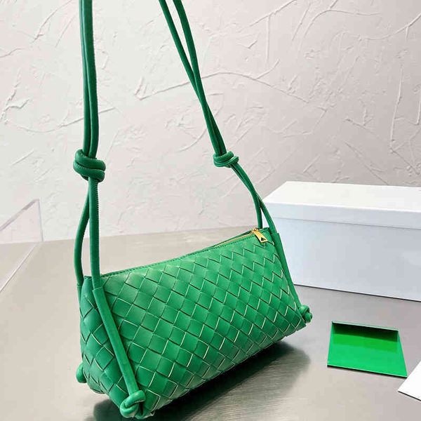 

shoulder bag woven triangle bag fashion designer bags women leather handbag shopping luxury zipper messenger solid color 220830