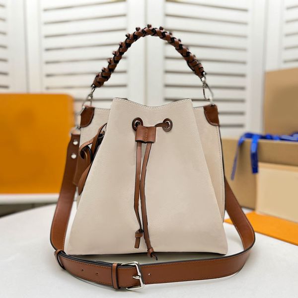 

bag luxurys designer lvs tote bags zhouzhoubao123 handbag women classic shoulder crossbody leather luxury handbags large capacity backpackth
