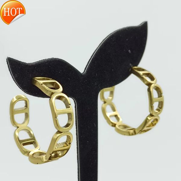 

d di's new earrings are made of old circle letters cd with gold temperament high sense simple and light luxury factory direct sale, Golden