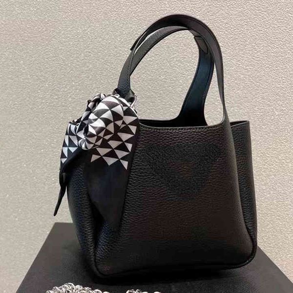 

cross body brand p bag vegetable basket bucket 2022 new soft hand mini tote hand carry commuting crossbody multi-layer women's small
