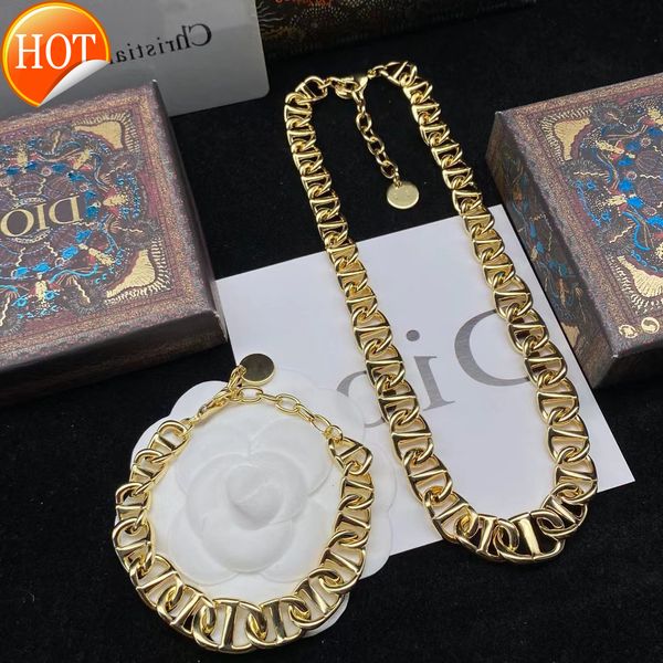 

2022 new d family cd letter neck chain necklace dijiawang red high version bracelet factory direct sale, Golden;silver