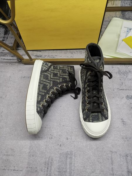 

2022 designer sneakers men womens casual boots shoes fashion white genuine leather luxury flower embroidered flat sports with box 0829, Black