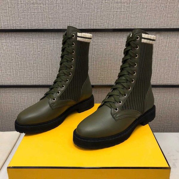 

2022 latest ladies casual mid-tube boots comfortable breathable simple and lightweight niche light familiar style all-match must-have 1top, Black