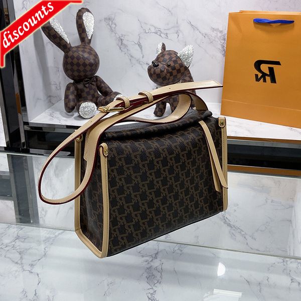 

designer bags fashion printed handbag this year's new 2022 trendy one shoulder messenger bag work commute large capacity tot