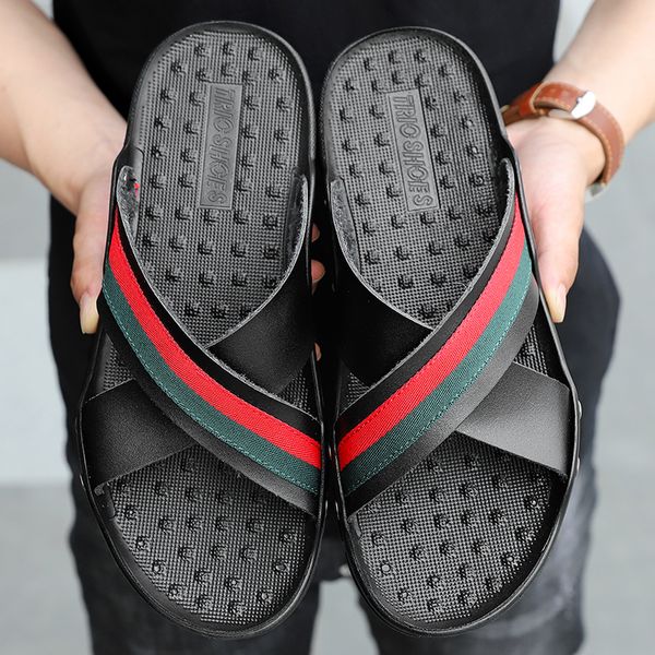 

handmade shoes in autumn 2022 black light breathable anti-skid wear-resistant shock-absorbing soft sole simple men slipper, Red;white