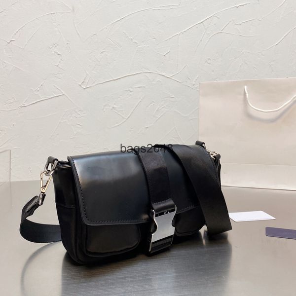

prads evening bags handbag chest pack simple bag women luxurys fashion designers bags female shoulder purse clutch classic large-capacity