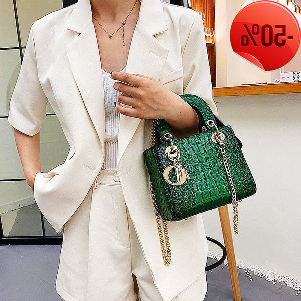 

designer women's small 2022 on new japan south korea gradually change color retro msenger diana bag fashion and leisure one shoulder fa