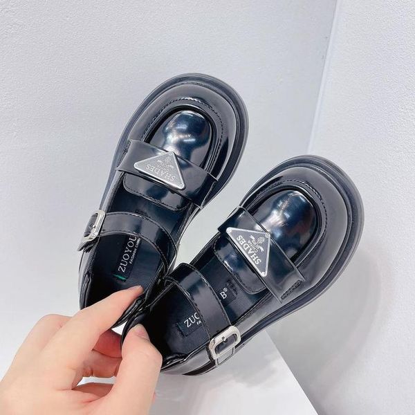 

sneakers kids shoes children casual baby metal temperament leather autumn fashion bright simplecomfortable single student e6453, Black;red