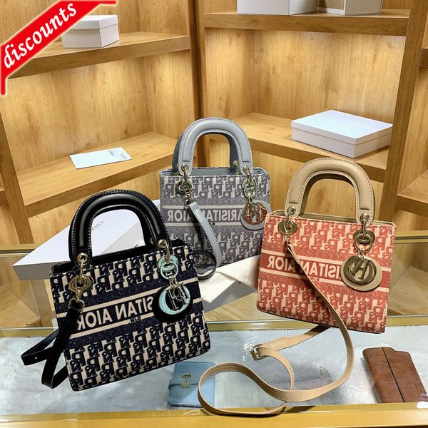 

designer bags 2022 new fashion simple straddle women's personalized messenger printed portable evening clutches luxury handbags
