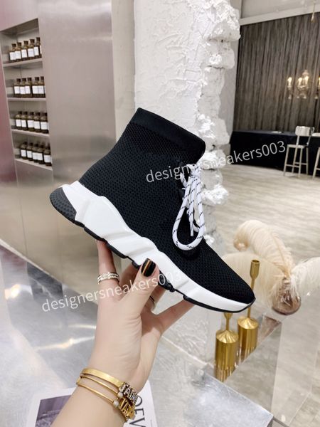 

luxury designer leather and nylon fabric 35-46 boots fashion australia booties womens winter platform sneakers ly220105, Black