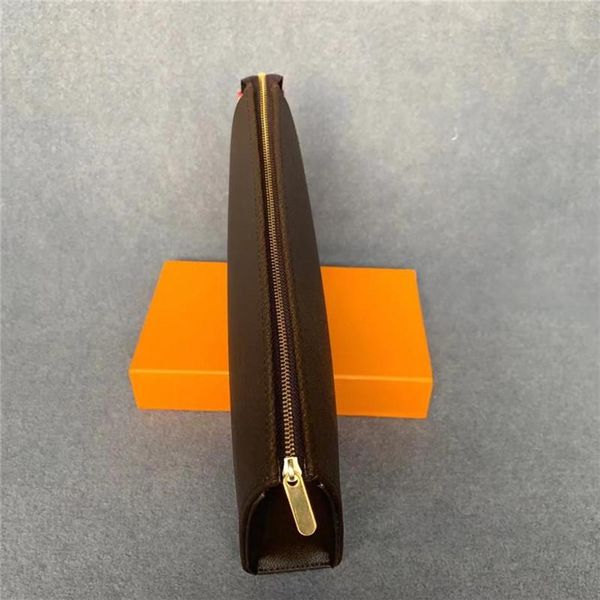 

rectangular handbag women travel makeup bags designer men wash bag famous brand cosmetic purse 26cm206b