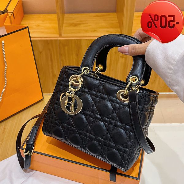 

designer high end lingge 2022 new trend diamond princs diana fashion crossbody bag one shoulder handbag factory direct sale