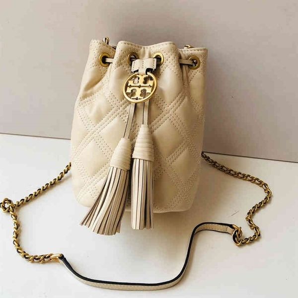 

handbags crossbody torysburchs bags women's bag bucket small sheepskin lingge chain single shoulder diagonal fashion tassel
