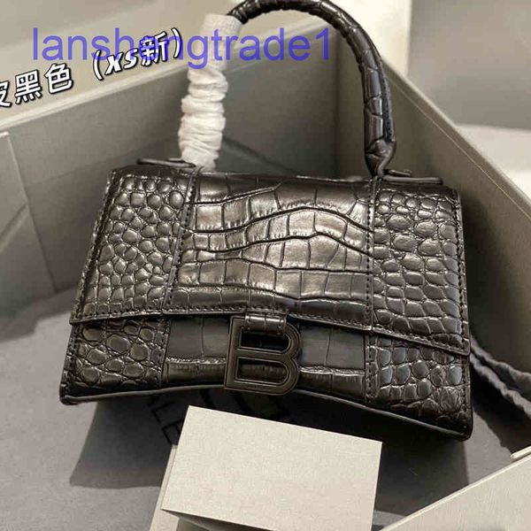

red leather hourglass b-net bag crocodiless pattern paris portable one shoulder messenger bag light luxurys fashion tren