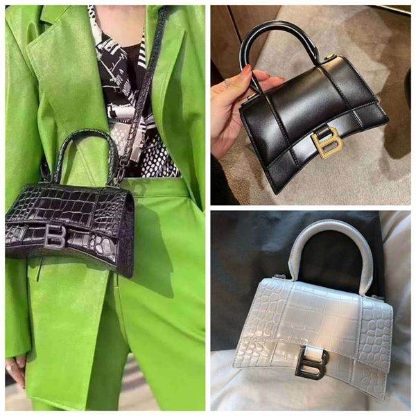 

women handbags classic balencigass bags hong brand kong 2022 advanced sense leather versatile b-shaped hourglass alligator cross carry