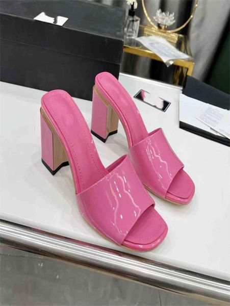 

luxury designer beach shoes leather beachs sandals letter cc s