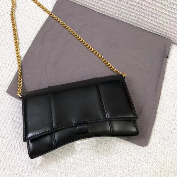 

stylish mini bag chain cross-body short leather fashion designer simple pouch shoulder strap luxury designer bags 618