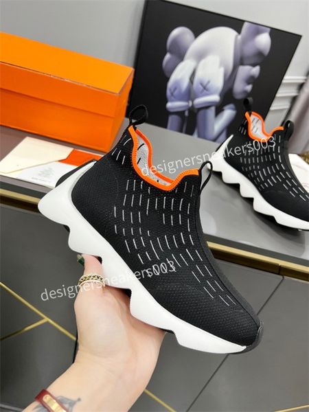 

2022 luxury designer leather and nylon fabric ankle 35-40 boots fashion biker australia booties women winter platform sneakers size jc220506, Black