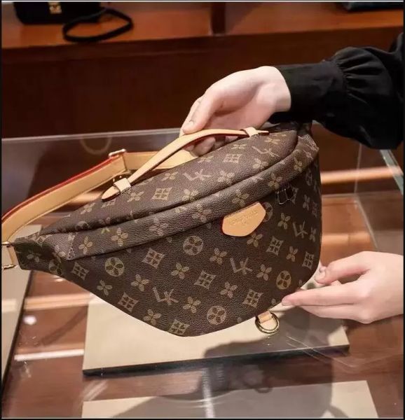 

2022 designers luxury waist bags cross body handbag famous bumbag fashion shoulder bag brown bum fanny pack louise purse vutton crossbody vi