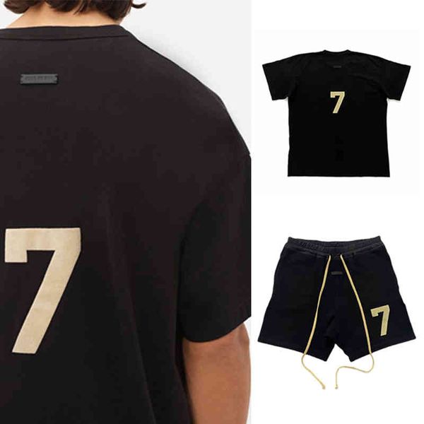 

designer summer 2023 cotton t shirt fear of goddess fog season 7 american loose 7 flockingessentilas short sleeve t shirt and shorts set awm, White;black