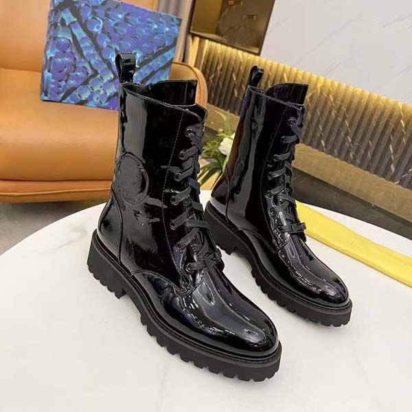 

luxury designer women boots genuine leather thick bottom classic old flower martin boot platform middle heel autumn and winter shoes size 35, Black