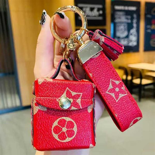 

2021 luxury designer keychain leather key chains lovely wallet fashion accessories lover gift handmade men women bag pendant 270p, Silver