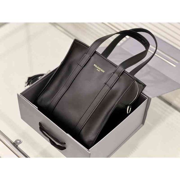 

vintage middle ancient leather underarm bag balencaigass women's bags early fashion versatile luxury designer evening bags unique patte