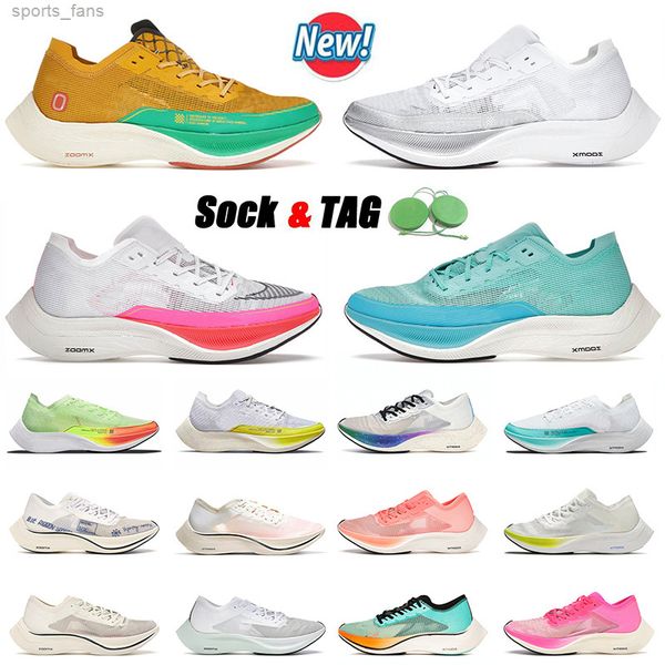 

running shoes women trainers sneakers white black rawdacious aurora green sail bright crimson mens 2022 authentic zoomx next%
