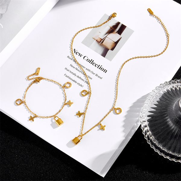 

fine design titanium steel clover lock pendant necklace jewelry for women gift, Silver