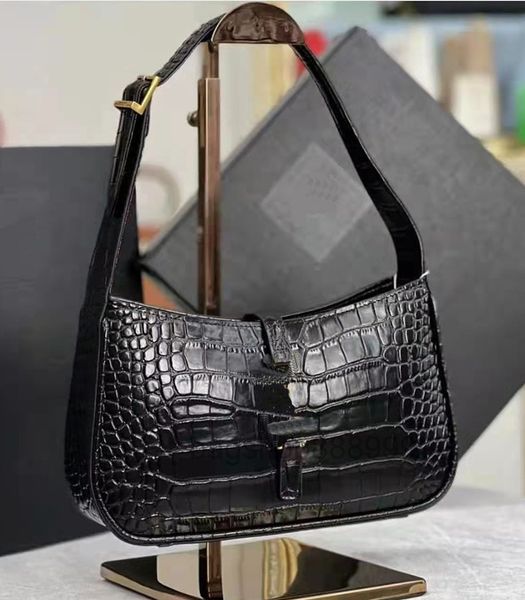 

designer underarm bags luxury brand classic ladies chains fashionable shoulder bags crocodile pattern 2022 quality