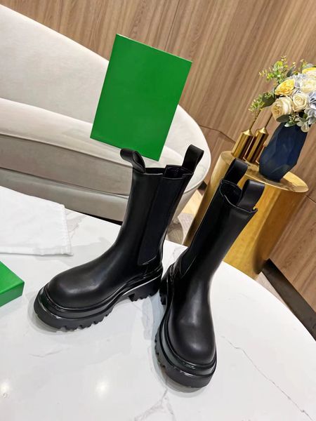 

designer women boots brand flamingos love arrow medal martin boot winter genuine leather coarse high heel shoes luxury desert chunky heeled, Black