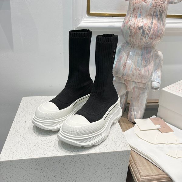 

luxury casual men shoes boots tread slick lace up sneaker triple black royal red low platform designer 0814