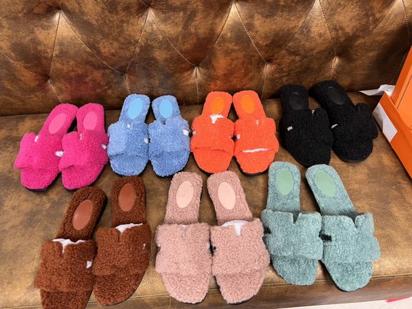 

2022 luxury designer ladies sandals women slippers winter warm fur slipper wool slides overlapping house outside hollow sandals size 35-42, Black