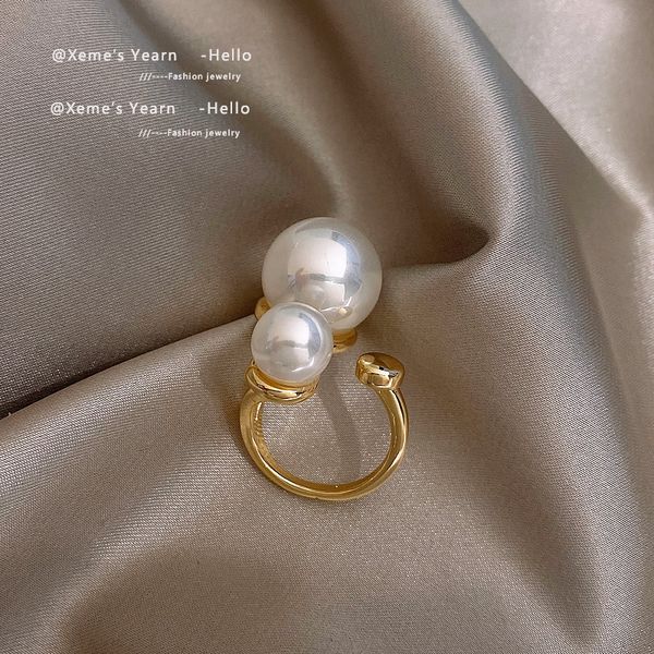 

2022 new french retro palace style elegant pearl adjustable ring exaggerated accessories for womans korean fashion jewelry party, Golden;silver