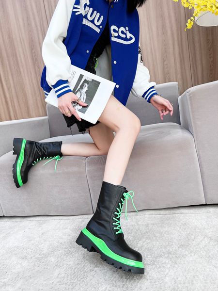 

interlocking black ankle biker chunky boots platform flats combat boots low heel lace-up booties leather chains logo buckle women luxury des