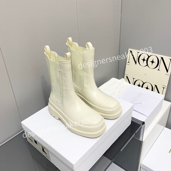 

2022 letter graphy black leather boots celebrity catwalk boots women's ankle bootes beach shoes sandals loafers slides jn220709