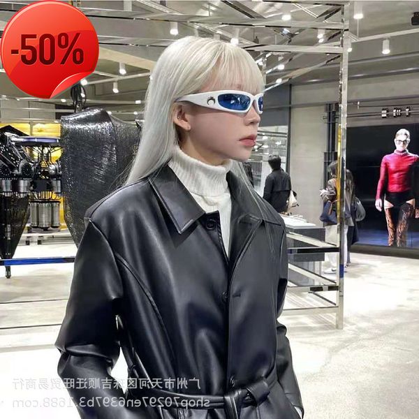 

designer sunglasses 2022 new net red sunglass anti blue light women's fashion sunglass korean version grass planting, White;black