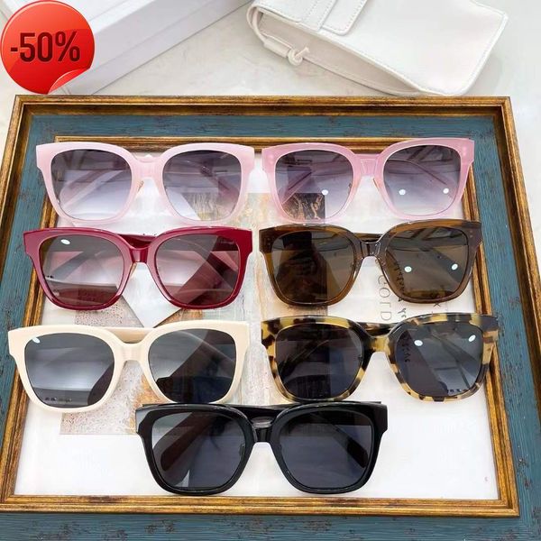 

designer sunglasses 22 year new triumphal arch net red same pink cat's eye women's fashionable sunglass cl40222, White;black